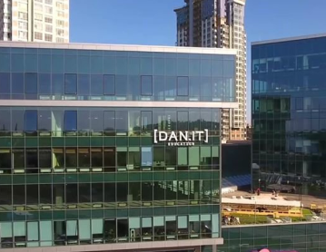 dan-img